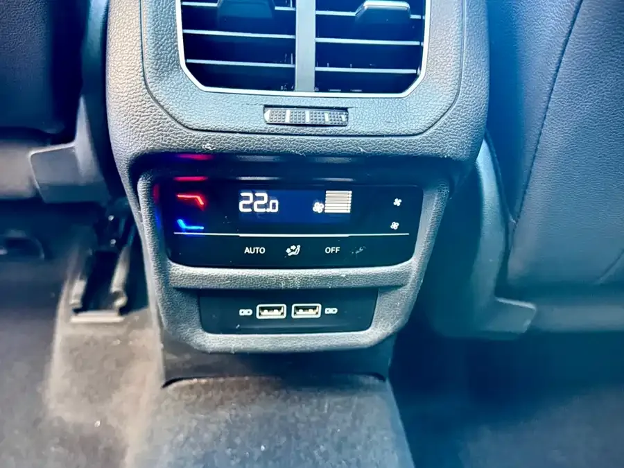 Volkswagen Tayron Tanyue 2021 280TSI 2WD Luxury Smart Edition 2022 — миниатюра 5