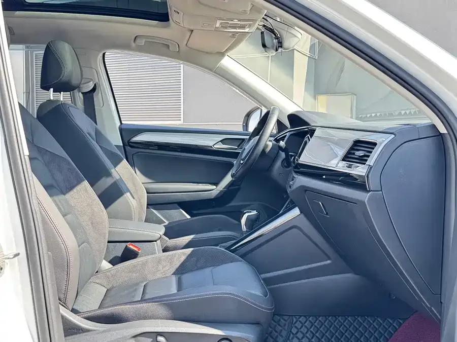 Volkswagen Tayron Tanyue 2022 330TSI two-wheel drive luxury smart connected version Plus 2022 — миниатюра 2