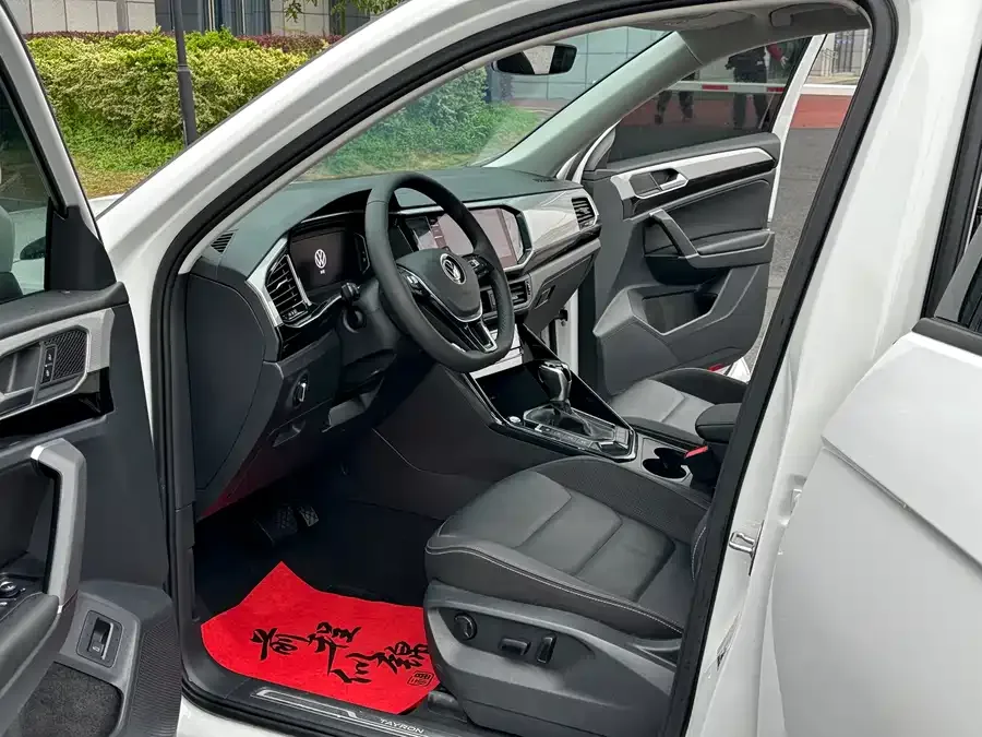 Volkswagen Tayron Tanyue 2022 330TSI 2WD Luxury Smart Edition 2022 — миниатюра 2