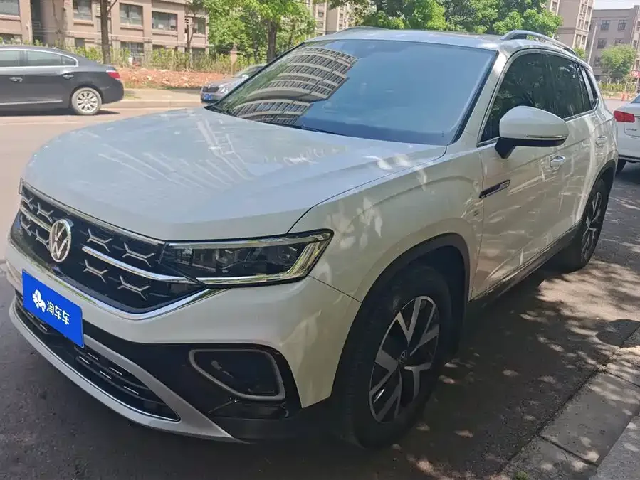 Volkswagen Tayron Tanyue 2023 330TSI 2WD Luxury Plus Advanced Edition 2022 — фото 1, купить с доставкой в Москву