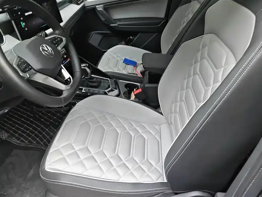 Volkswagen Tayron Tanyue 2023 330TSI 2WD R-Line High Energy Edition 2023 — миниатюра 3