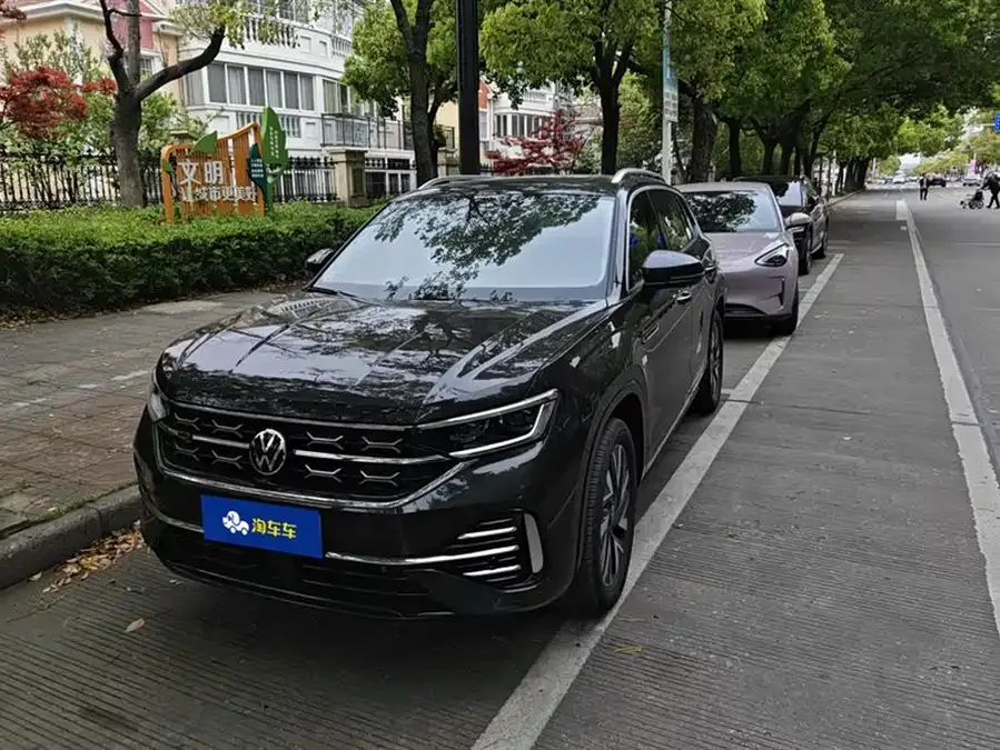 Volkswagen Tayron Tanyue 2023 330TSI 2WD R-Line High Energy Edition 2023 — фото 1, купить с доставкой в Москву