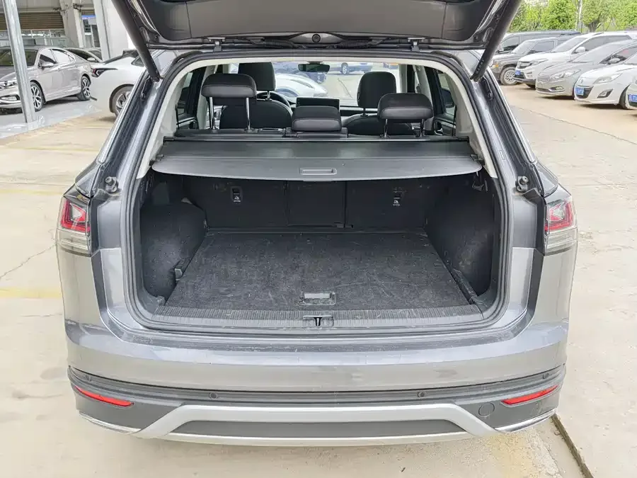 Volkswagen Tayron Tanyue 2023 300TSI 2WD Luxury Plus Advanced Edition 2023 — миниатюра 3