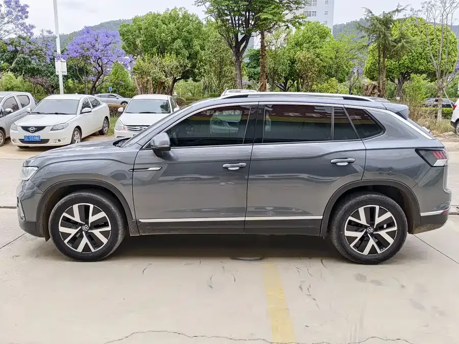 Volkswagen Tayron Tanyue 2023 300TSI 2WD Luxury Plus Advanced Edition 2023 — миниатюра 4