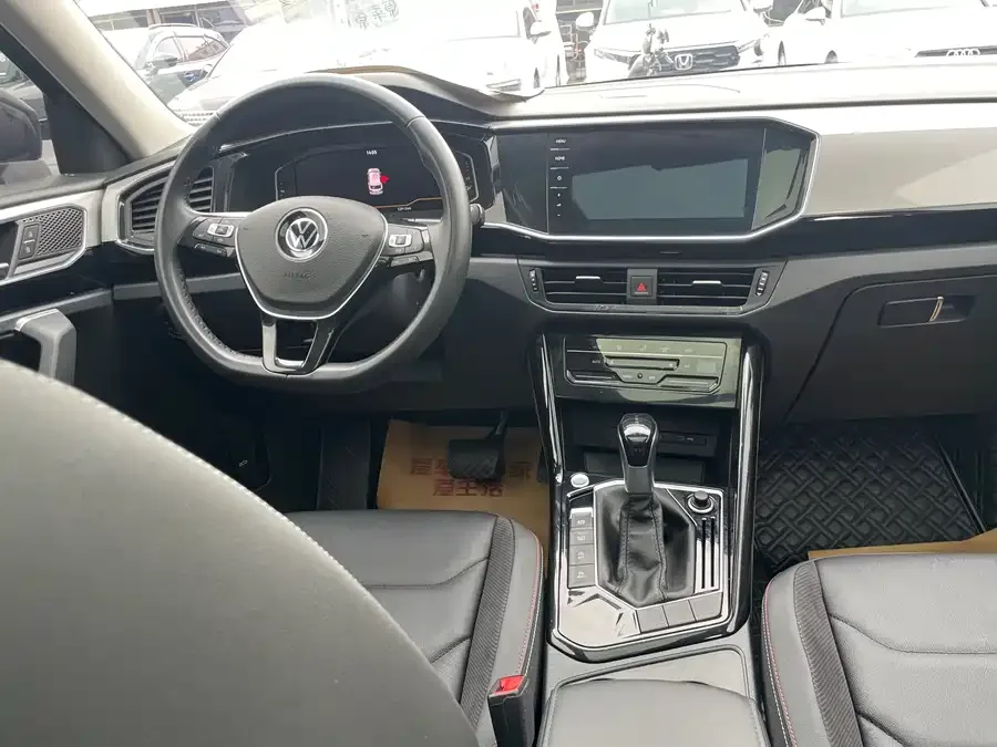 Volkswagen Tayron Tanyue 2022 330TSI 2WD Luxury Smart Edition 2022 — миниатюра 5