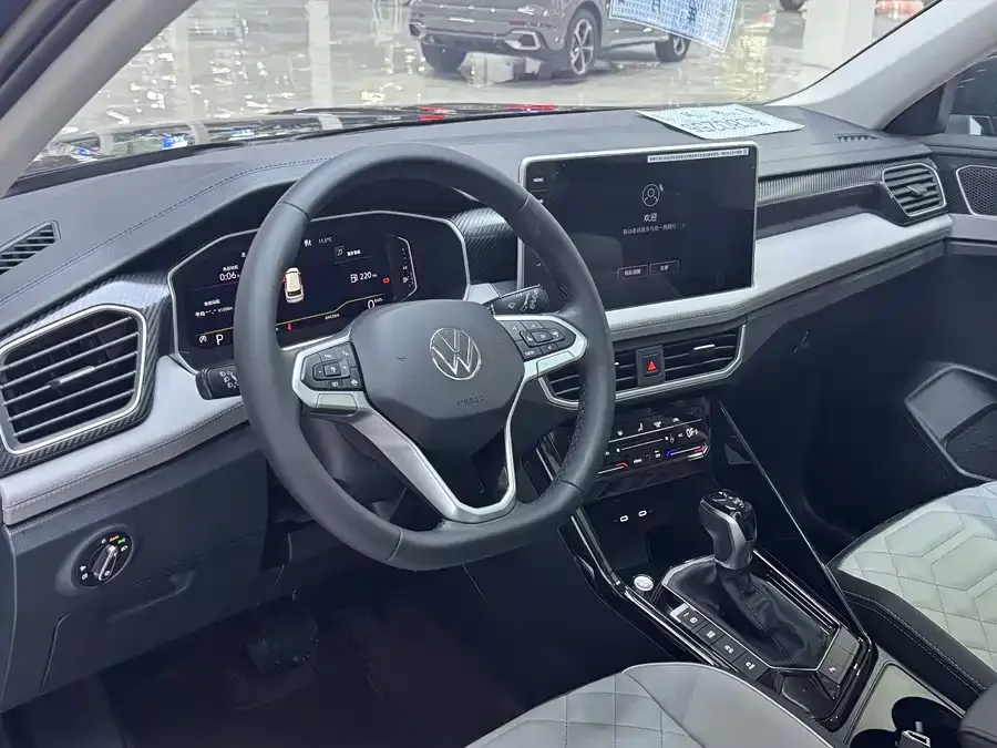 Volkswagen Tayron Tanyue 2025 Public Edition 300TSI 2026 — миниатюра 3