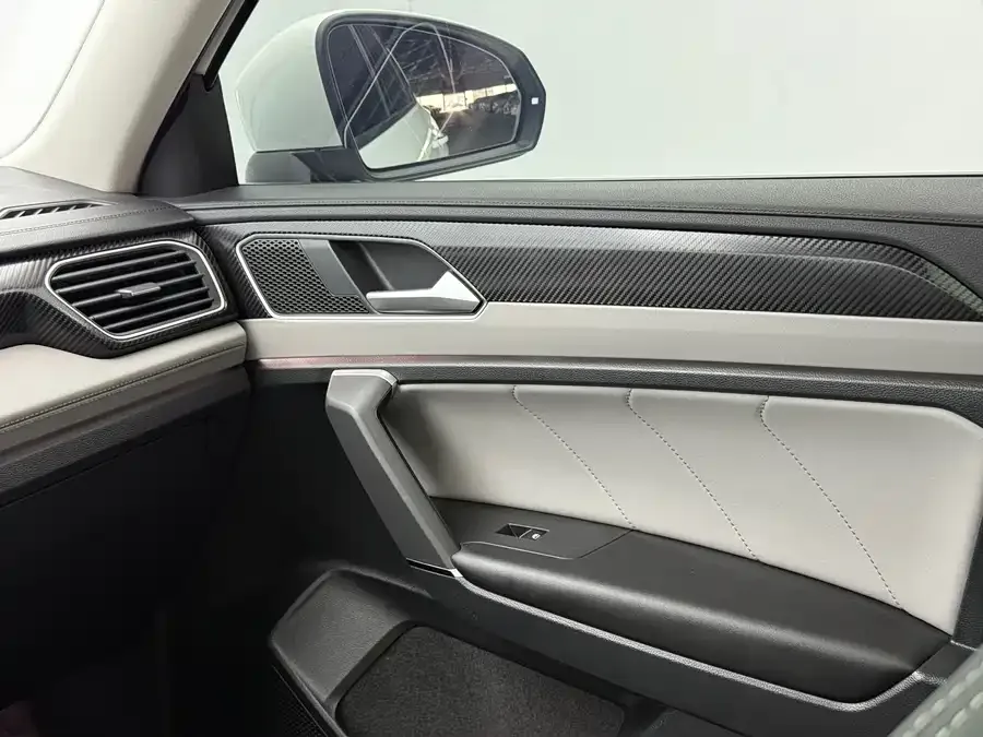Volkswagen Tayron Tanyue 2023 280TSI 2WD Luxury Plus Advanced Edition 2023 — миниатюра 3