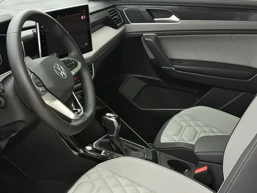 Volkswagen Tayron Tanyue 2023 280TSI 2WD Luxury Plus Advanced Edition 2023 — миниатюра 5