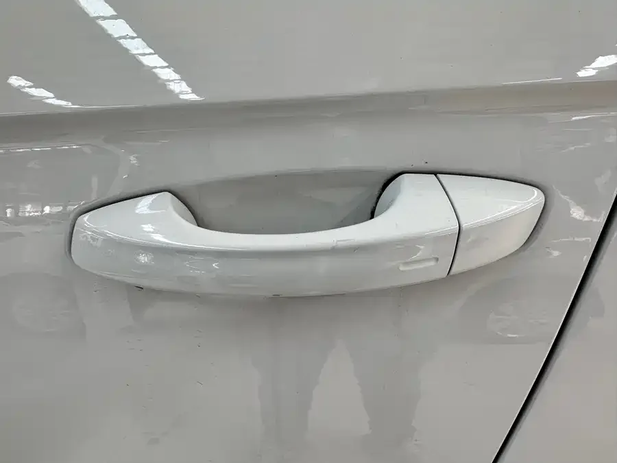 Volkswagen Tayron Tanyue 2021 330TSI 2WD Luxury Smart Edition 2022 — миниатюра 2