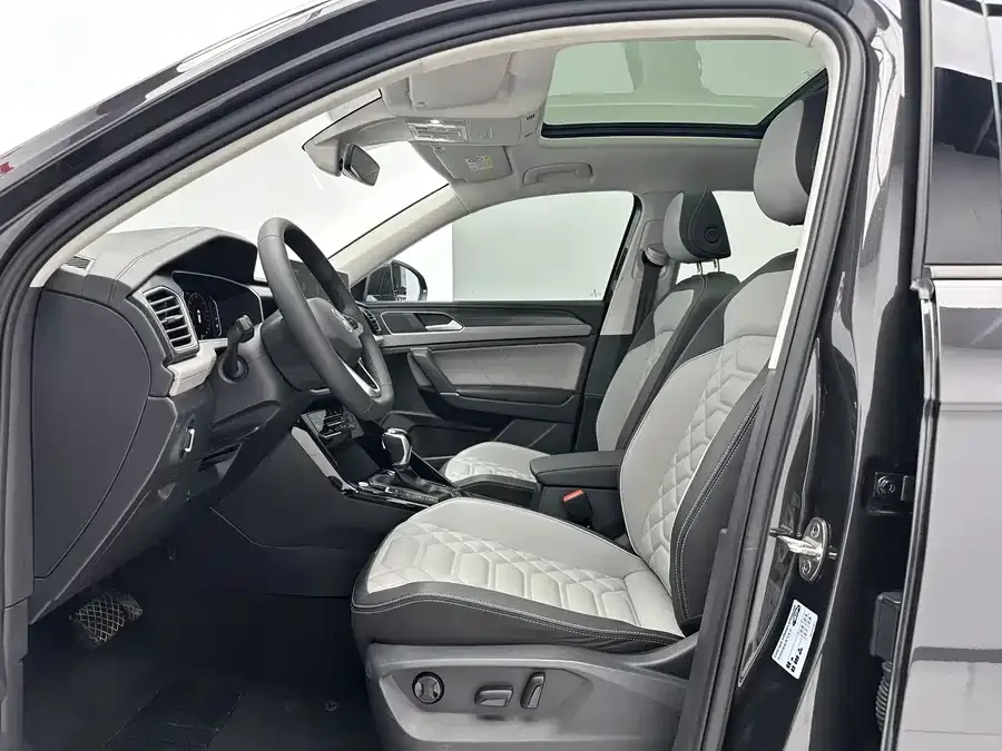 Volkswagen Tayron Tanyue 2023 280TSI 2WD Luxury Plus Advanced Edition 2023 — миниатюра 2