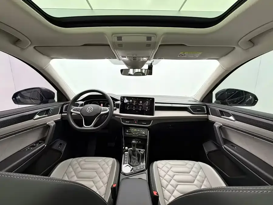 Volkswagen Tayron Tanyue 2023 280TSI 2WD Luxury Plus Advanced Edition 2022 — миниатюра 3