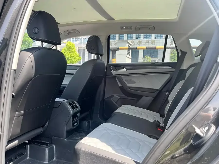 Volkswagen Tayron Tanyue 2024 330TSI 2WD Luxury Plus Advanced Edition 2025 — миниатюра 5