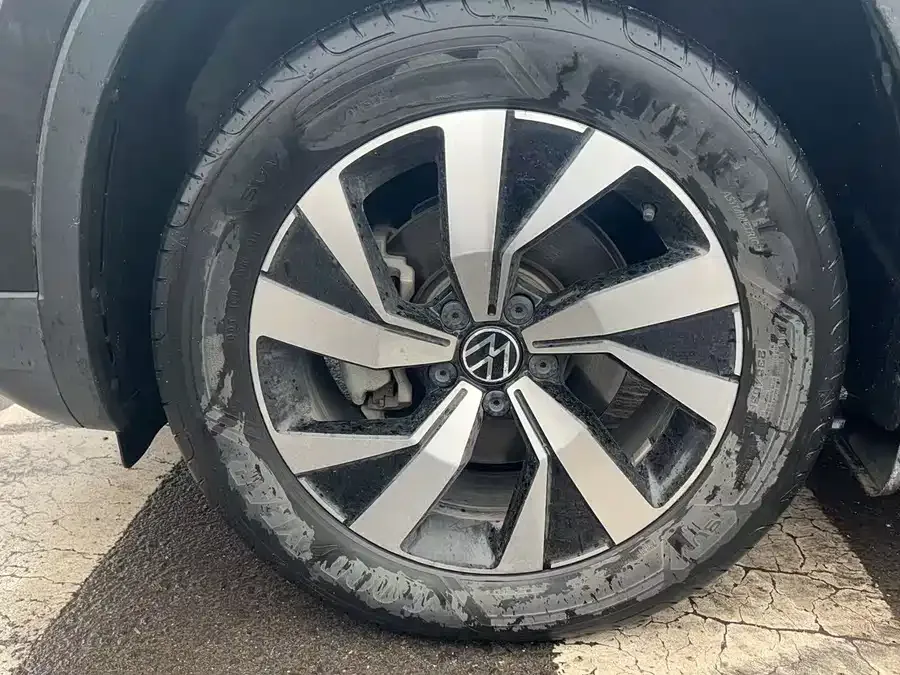 Volkswagen Tayron Tanyue 2022 280TSI 2WD Luxury Smart Edition 2022 — миниатюра 4