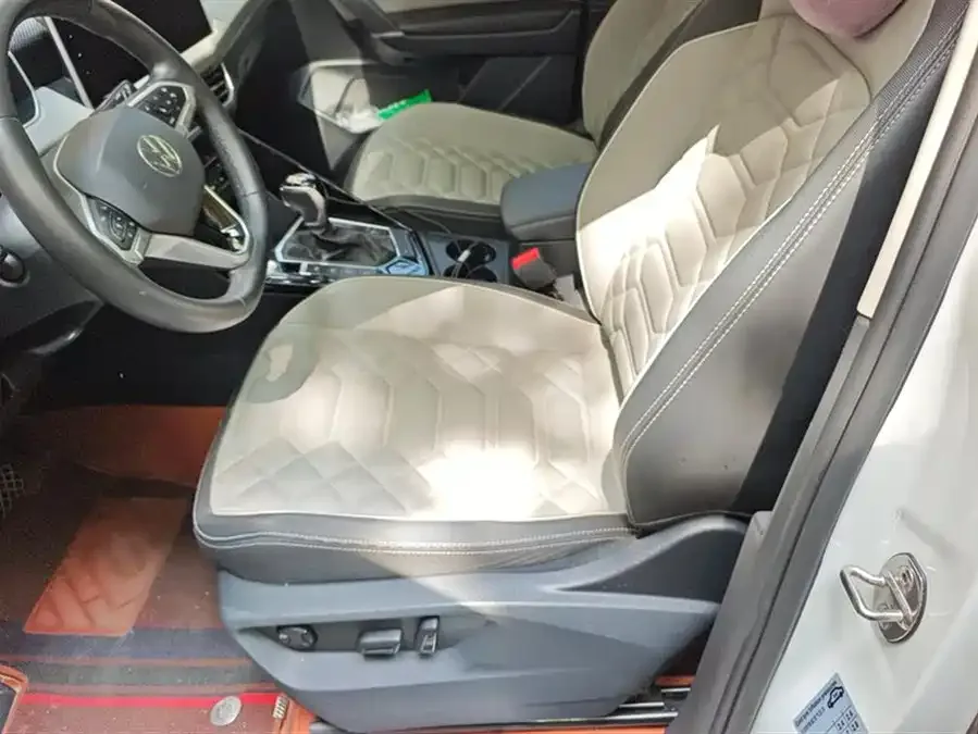 Volkswagen Tayron Tanyue 2023 300TSI 2WD Luxury Plus Advanced Edition 2023 — миниатюра 3