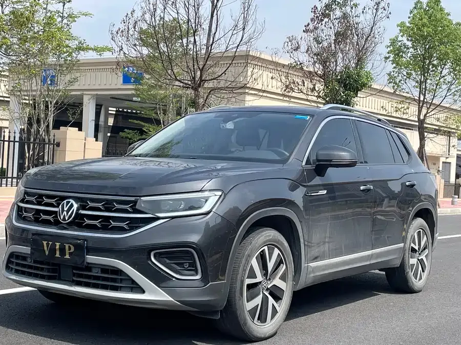 Volkswagen Tayron Tanyue 2023 300TSI 2WD Luxury Plus Advanced Edition 2023 — фото 1, купить с доставкой в Москву