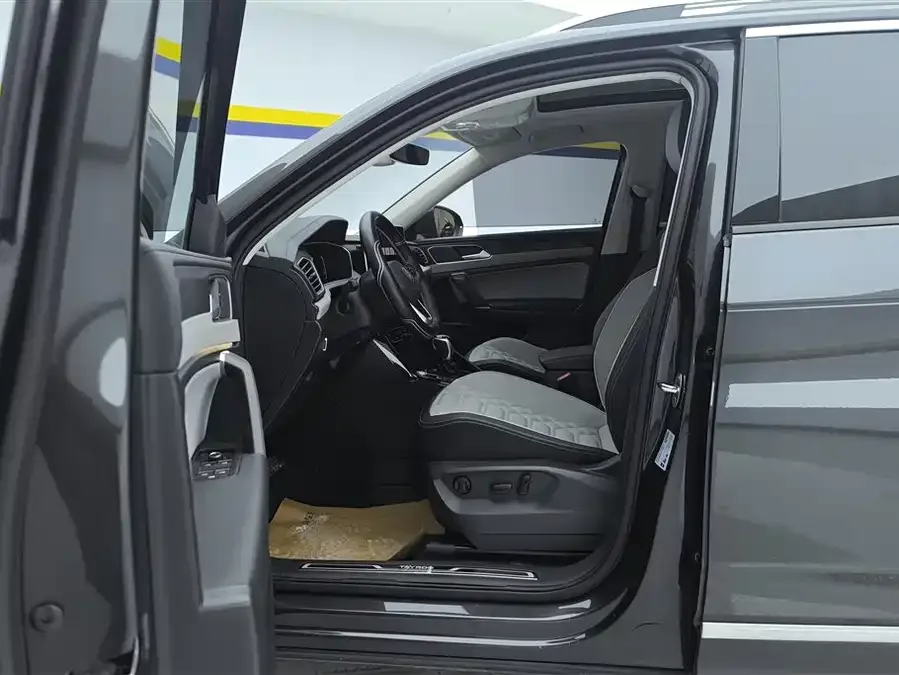 Volkswagen Tayron Tanyue 2023 330TSI 2WD Luxury Plus Advanced Edition 2023 — миниатюра 3