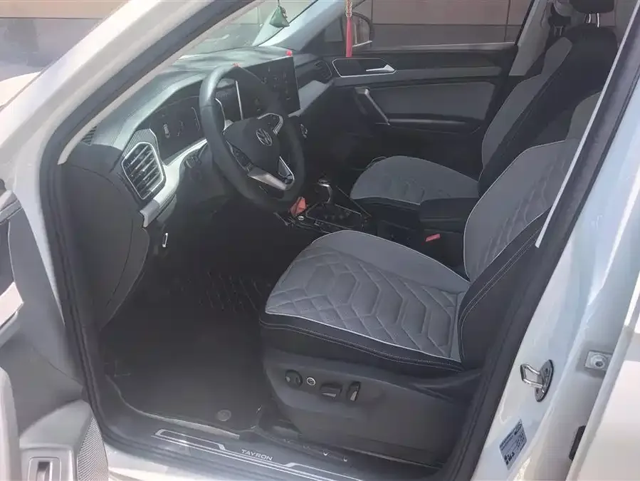 Volkswagen Tayron Tanyue 2023 330TSI 2WD Luxury Plus Advanced Edition 2024 — миниатюра 3