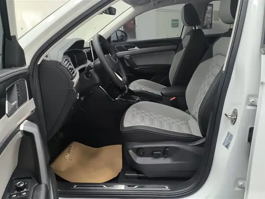 Volkswagen Tayron Tanyue 2024 300TSI 2WD Luxury Plus Advanced Edition 2024 — миниатюра 3