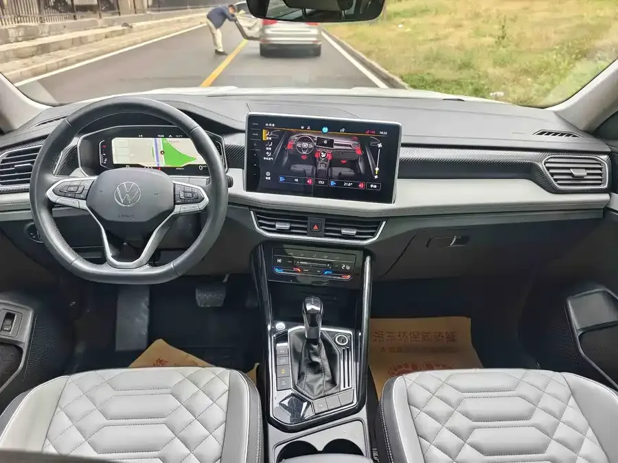 Volkswagen Tayron Tanyue 2023 330TSI 2WD Luxury Plus Advanced Edition 2023 — миниатюра 5