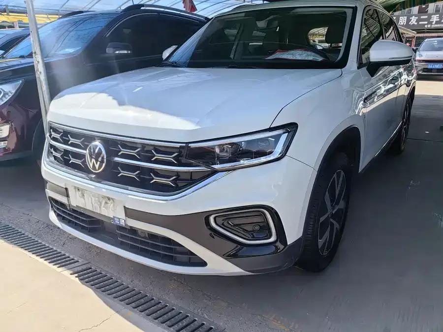 Volkswagen Tayron Tanyue 2023 330TSI 2WD Luxury Plus Advanced Edition 2023 — фото 1, купить с доставкой в Москву