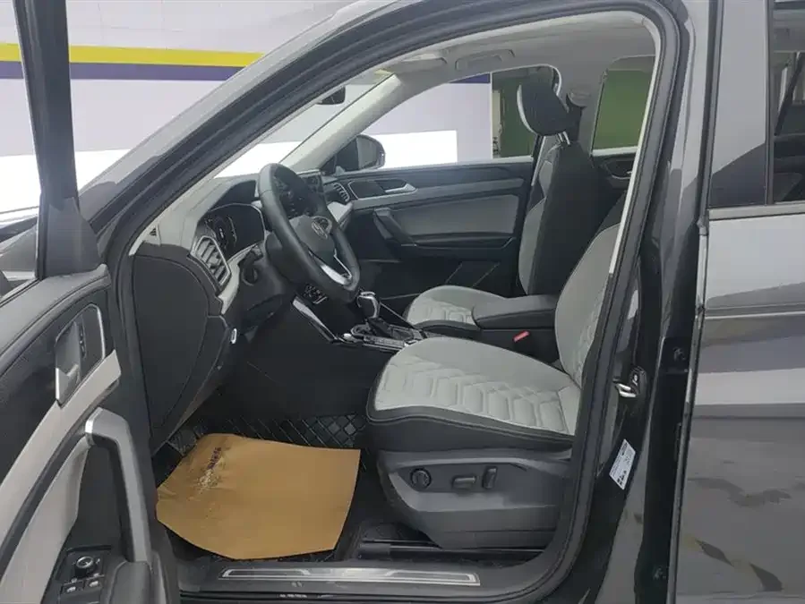 Volkswagen Tayron Tanyue 2024 300TSI 2WD Luxury Plus Advanced Edition 2024 — миниатюра 3