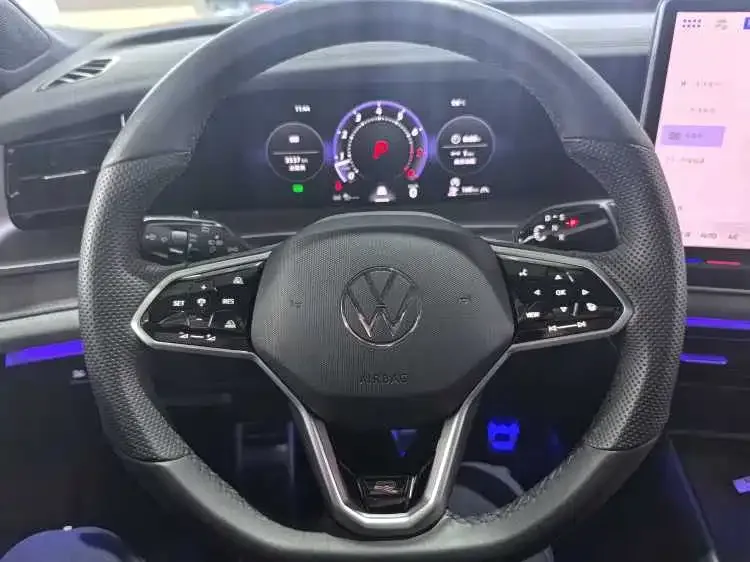 Volkswagen Tayron Tanyue 2025 Tanyue L 380TSI 4WD Luxury Easy Package 2025 — миниатюра 2