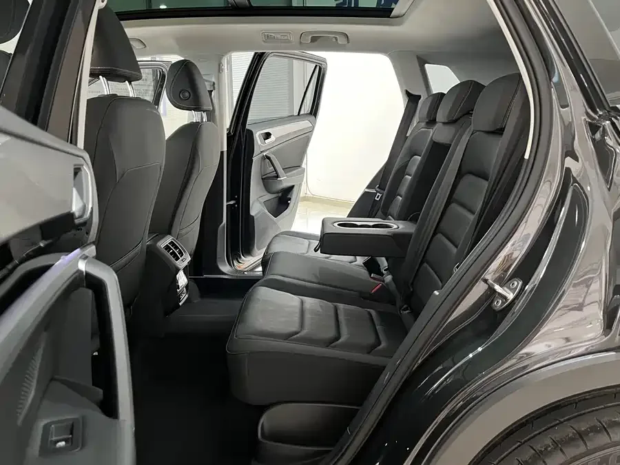 Volkswagen Tayron Tanyue 2022 280TSI 2WD Luxury Smart Edition 2022 — миниатюра 3