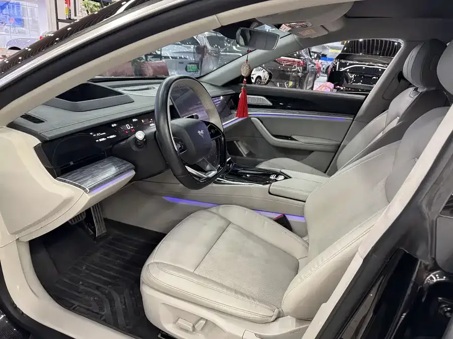 NETA Nezha S Nezha S 2022 pure electric 715km rear-wheel drive mid-size version 2023 — миниатюра 3