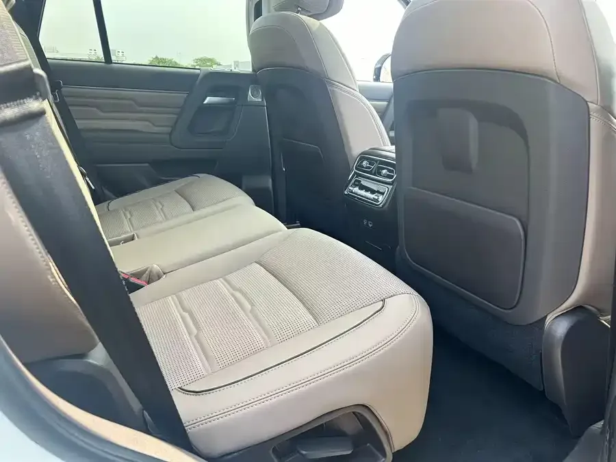 BAIC BJ60 Beijing Off-road BJ60 2022 2.0T 11th Edition 7 Seaters 2023 — миниатюра 5
