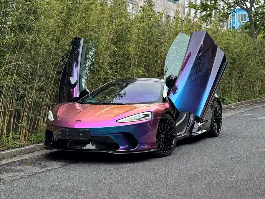 McLaren GT 2023