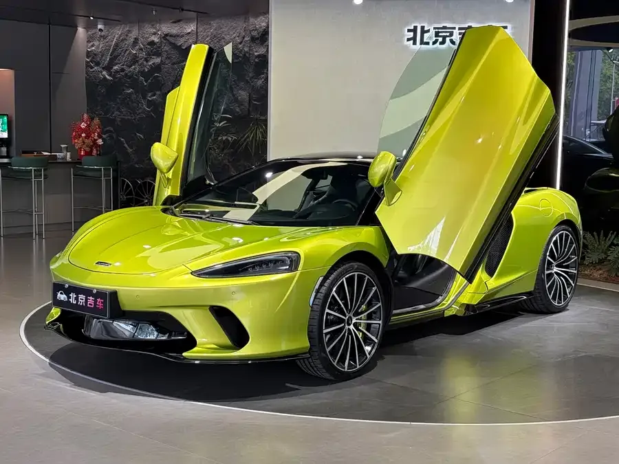 McLaren GT 2023
