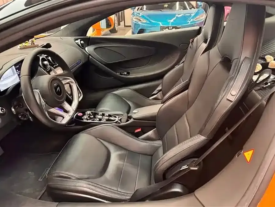 McLaren GT 2023 4.0T Standard 2023 — миниатюра 3