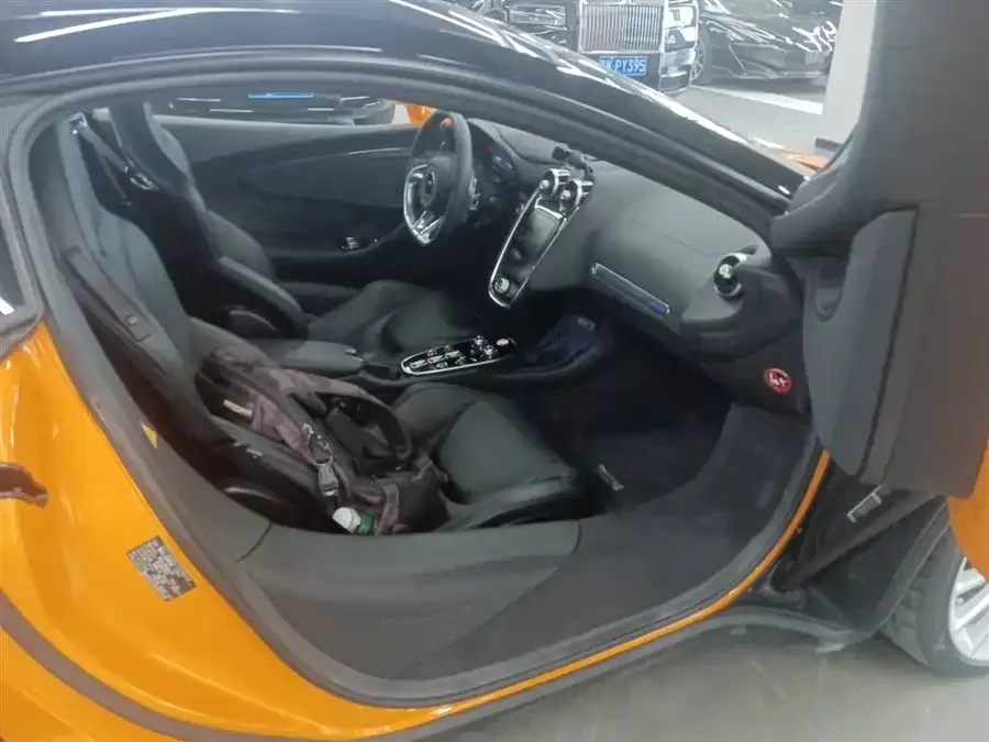 McLaren GT 2023 4.0T Standard 2023 — миниатюра 4