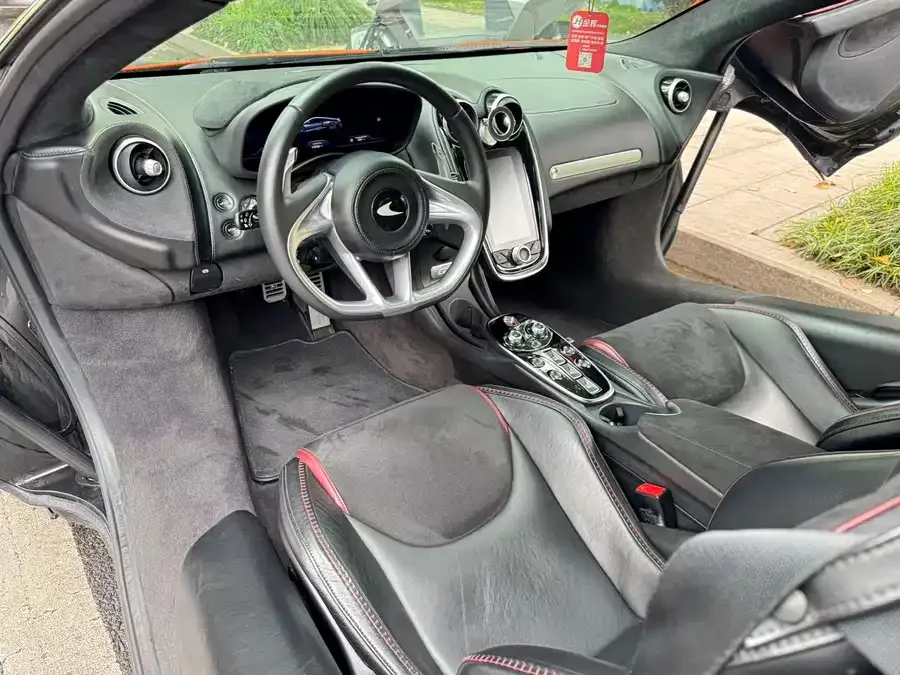 McLaren GT 2023 4.0T Standard 2024 — миниатюра 4