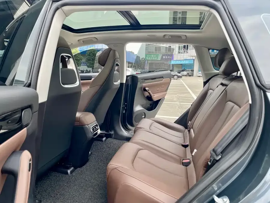 Leapmotor C11 Leapmotor C11 2023 Extended Range 300 Comfort Edition 2024 — миниатюра 3