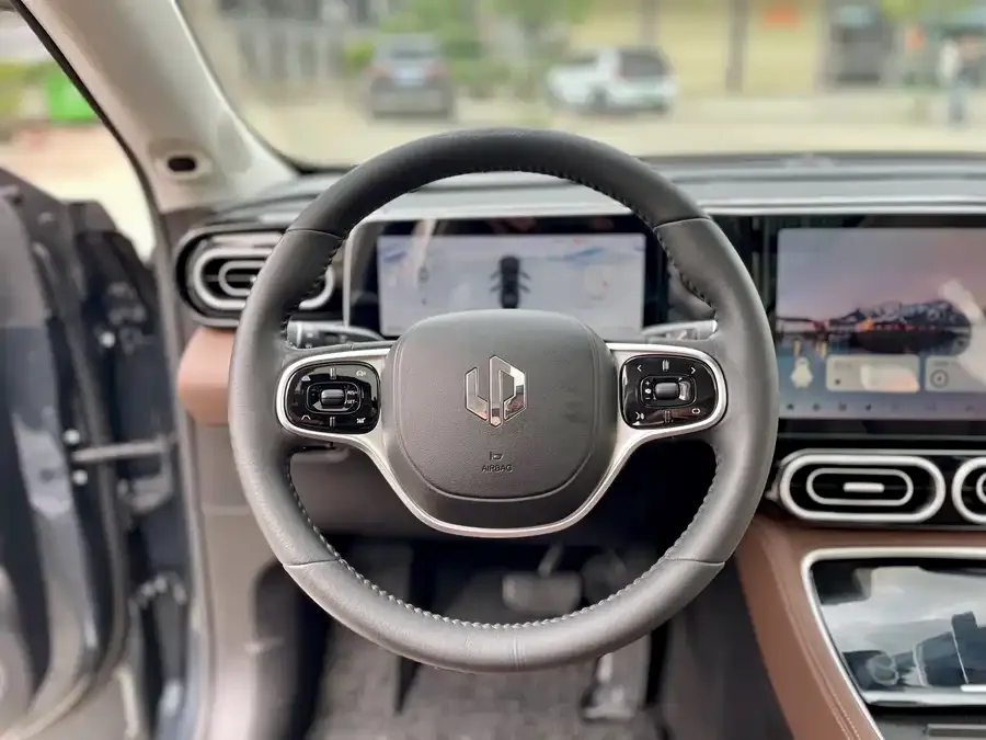 Leapmotor C11 Leapmotor C11 2023 Extended Range 300 Comfort Edition 2024 — миниатюра 4