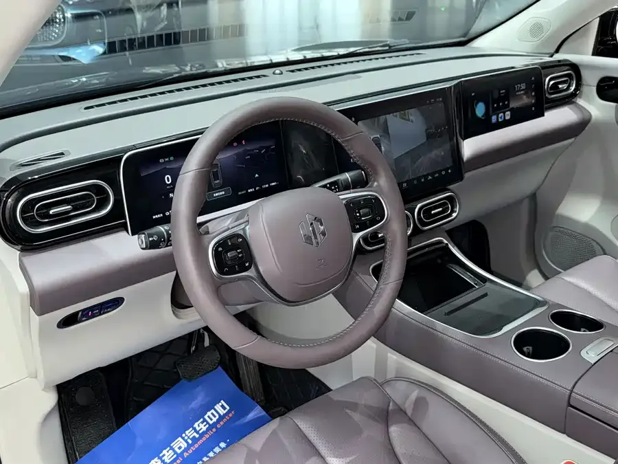 Leapmotor C11 Leapmotor C11 2023 Extended Range 180 Comfort Edition 2023 — миниатюра 4