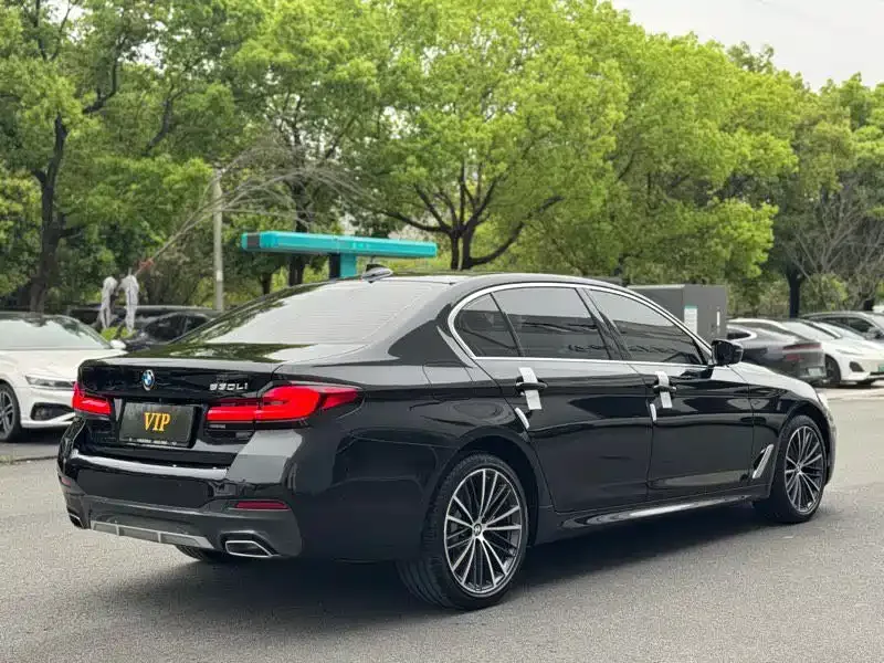 BMW 5 Series BMW 5 Series 2023 530Li Leading M Sport Package 2023 — миниатюра 5
