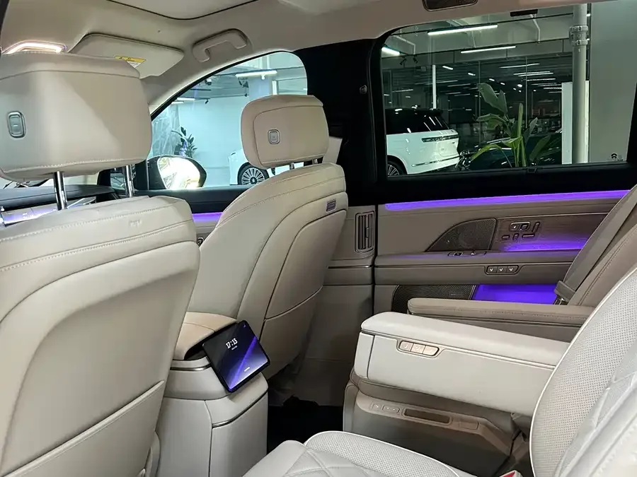 NIO ES8 NIO ES8 2026 Six-seat Executive Luxury Edition 2026 — миниатюра 2