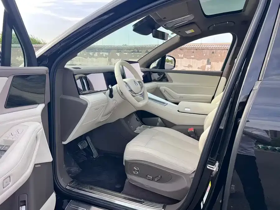 BYD N8L Denza N8L 2025 Flagship Model 2026 — миниатюра 4