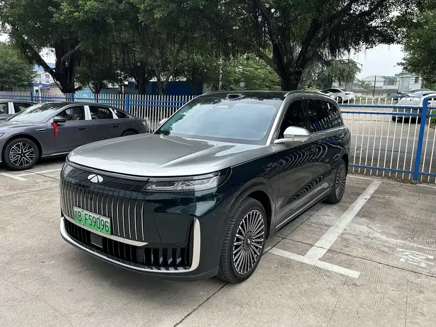 Chery Fengyun Fengyun T11 2025