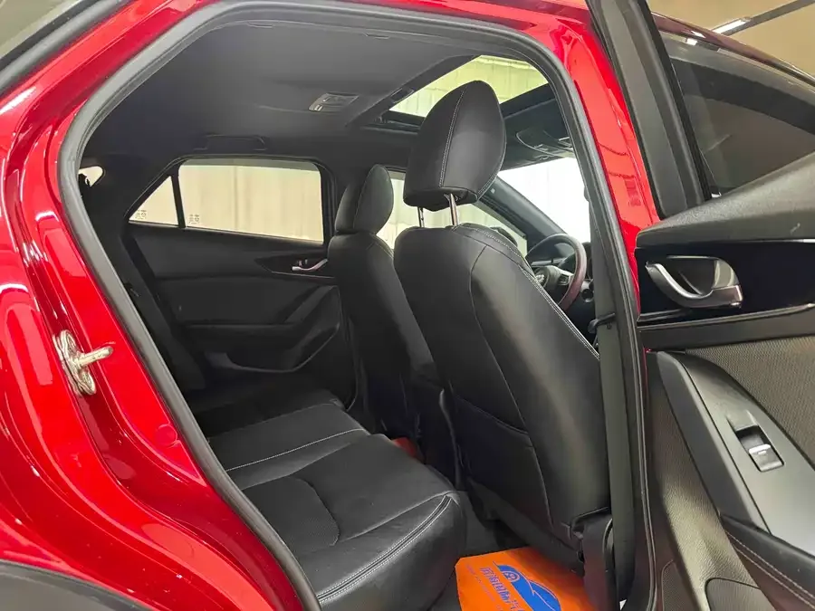Mazda CX-4 2021 2.0L Automatic 2WD Blue Sky Explorer Edition 2023 — миниатюра 3