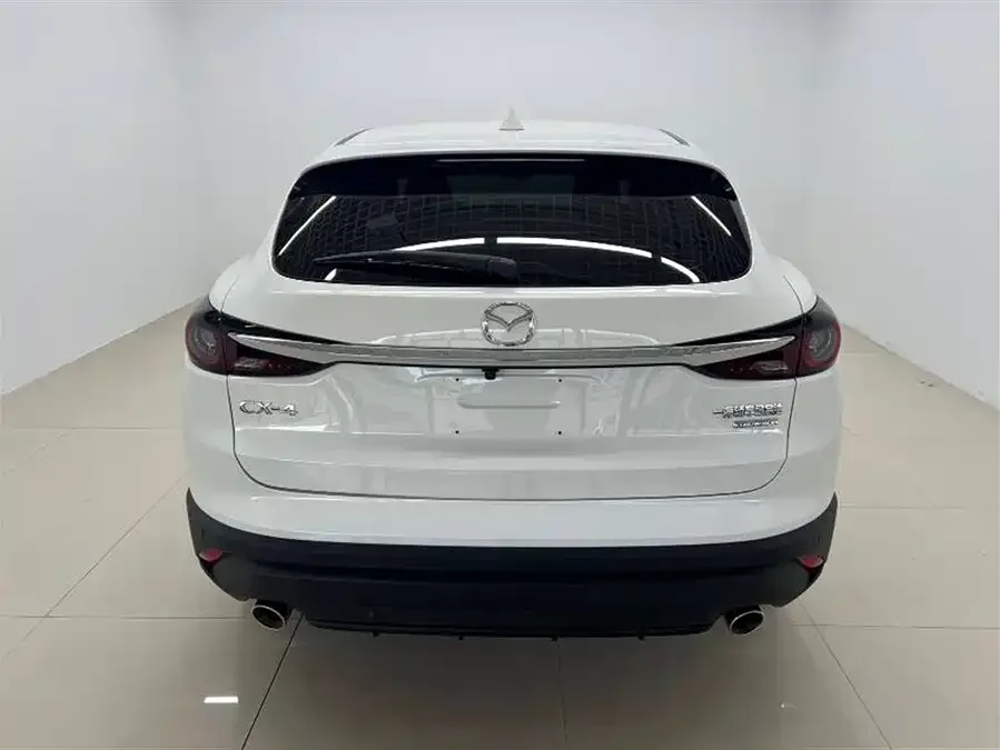 Mazda CX-4 2021 2.0L Automatic 2WD Blue Sky Vitality Edition 2023 — миниатюра 2