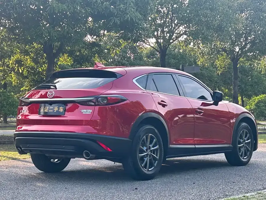 Mazda CX-4 2021 2.0L Automatic 2WD Blue Sky Vitality Edition 2023 — миниатюра 2