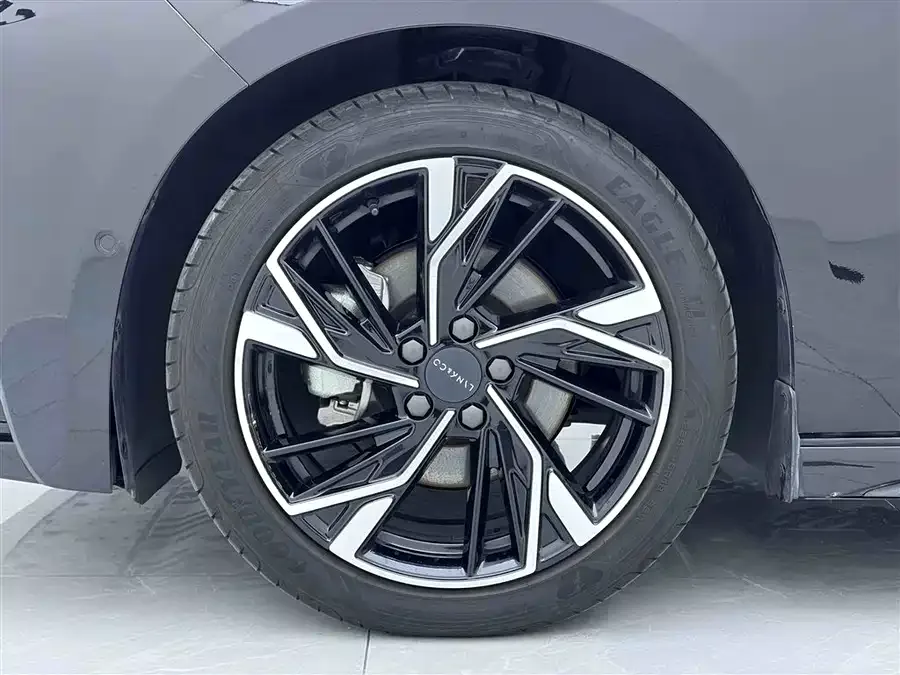 Lynk & Co 03 Lynk & Co 03 2023 2.0TD DCT Halo 2023 — миниатюра 3