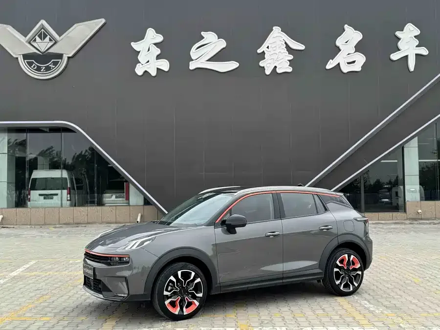 Lynk & Co 06 2022
