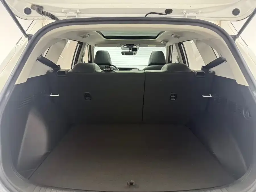 Kia Cyrus (Seltos) 2023 CYTUS 1.5L CVT Premium Edition 2023 — миниатюра 3