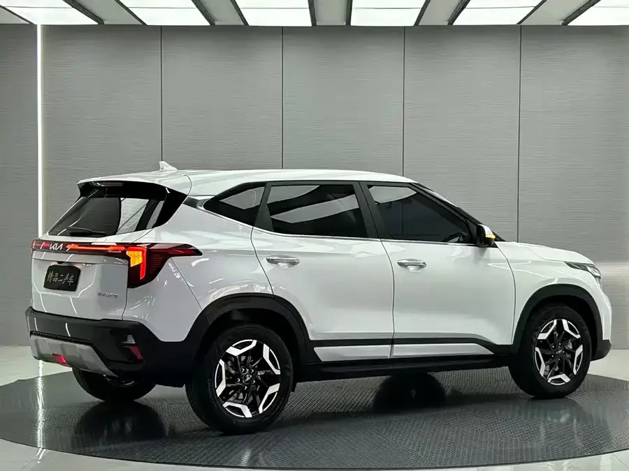 Kia Cyrus (Seltos) Sethus 2023 1.4T DCT Deluxe Edition 2023 — миниатюра 2