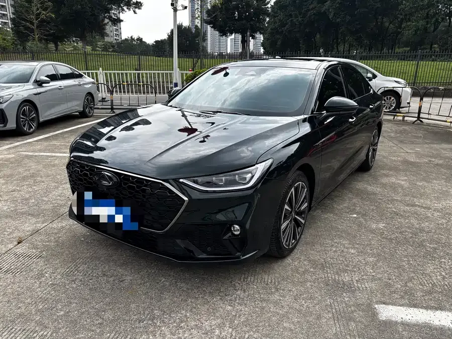 Chery Arrizo 8 PRO Chery Arrizo 8 PRO 2025 2.0T DCT Premium Edition 2025 — фото 1, купить с доставкой в Москву
