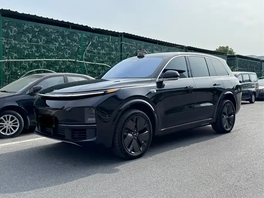 Li Xiang L8 2025